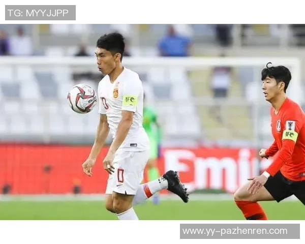 太激动了!武切维奇不满判罚讲话时口水横飞! 太激动了!武切维奇不满判罚讲话时口水横飞!