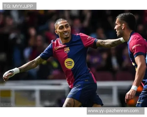 皇马TV：谴责裁判对巴萨和马竞的双标，拉菲尼亚逃了两次红牌