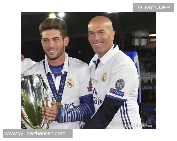 齐达内之子卢卡内收肌受伤，已离开阿尔及利亚队训练营，足球世界的震动与期许